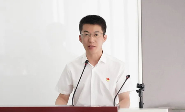 黨委委員、紀(jì)委書記楊明來作黨建工作匯報.jpg